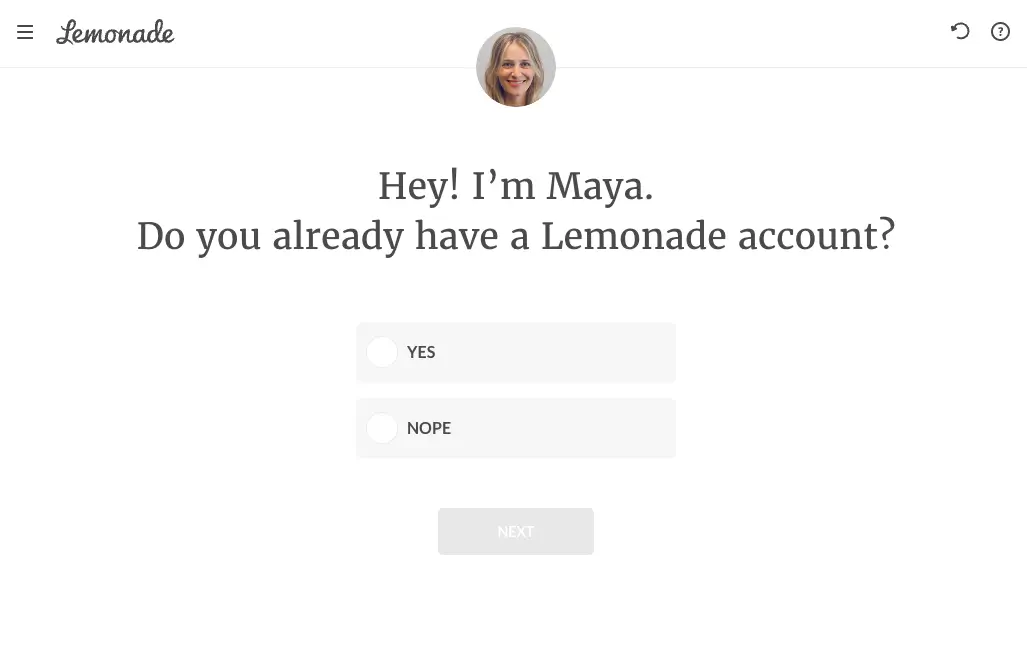 Ejemplo de un chat que cuida el tono de la marca